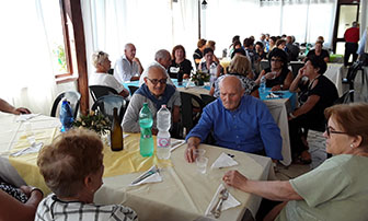 foto a Suio Terme con momento conviviale