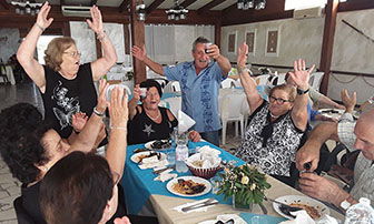 foto a Suio Terme con momento conviviale
