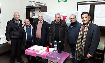 foto incontro per gli auguri delle festivit� natalizie
