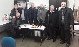 foto incontro per gli auguri pasquali